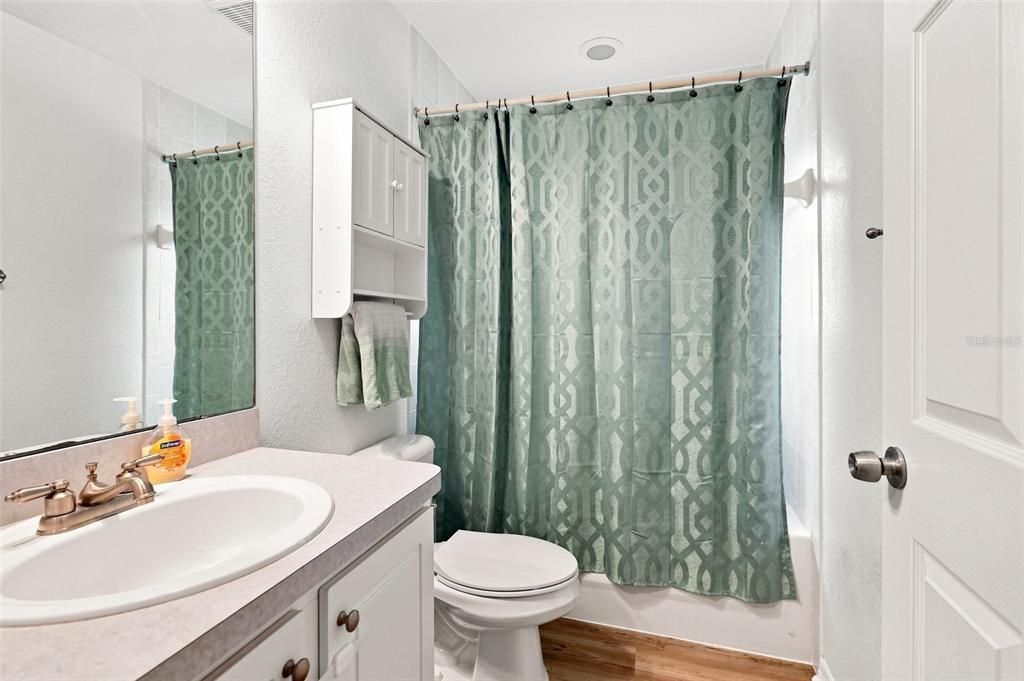 For Sale: $360,000 (4 beds, 2 baths, 1912 Square Feet)