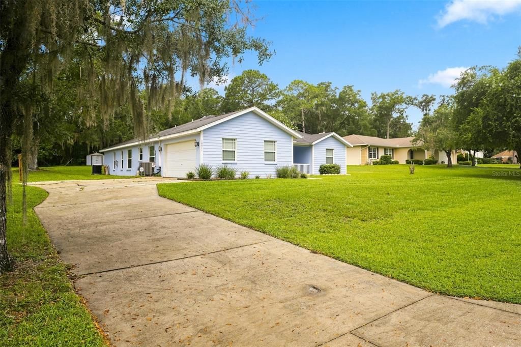 For Sale: $360,000 (4 beds, 2 baths, 1912 Square Feet)