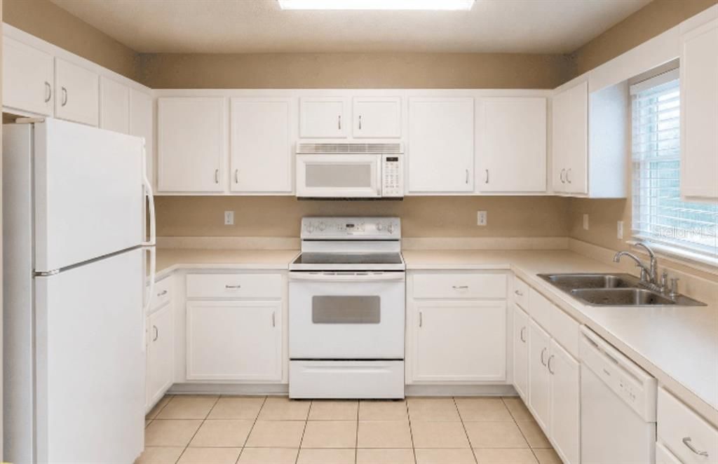For Sale: $244,900 (3 beds, 2 baths, 1461 Square Feet)