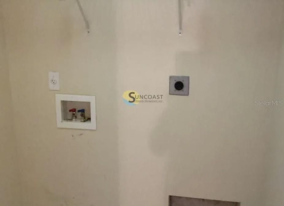 For Sale: $244,900 (3 beds, 2 baths, 1461 Square Feet)