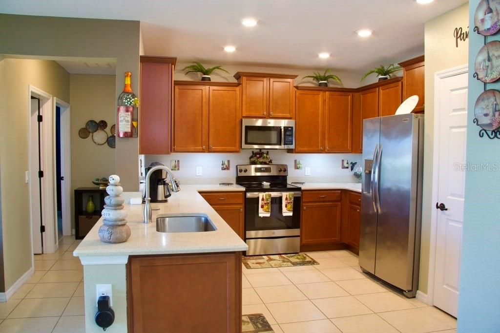 En Venta: $325,000 (3 camas, 2 baños, 1514 Pies cuadrados)