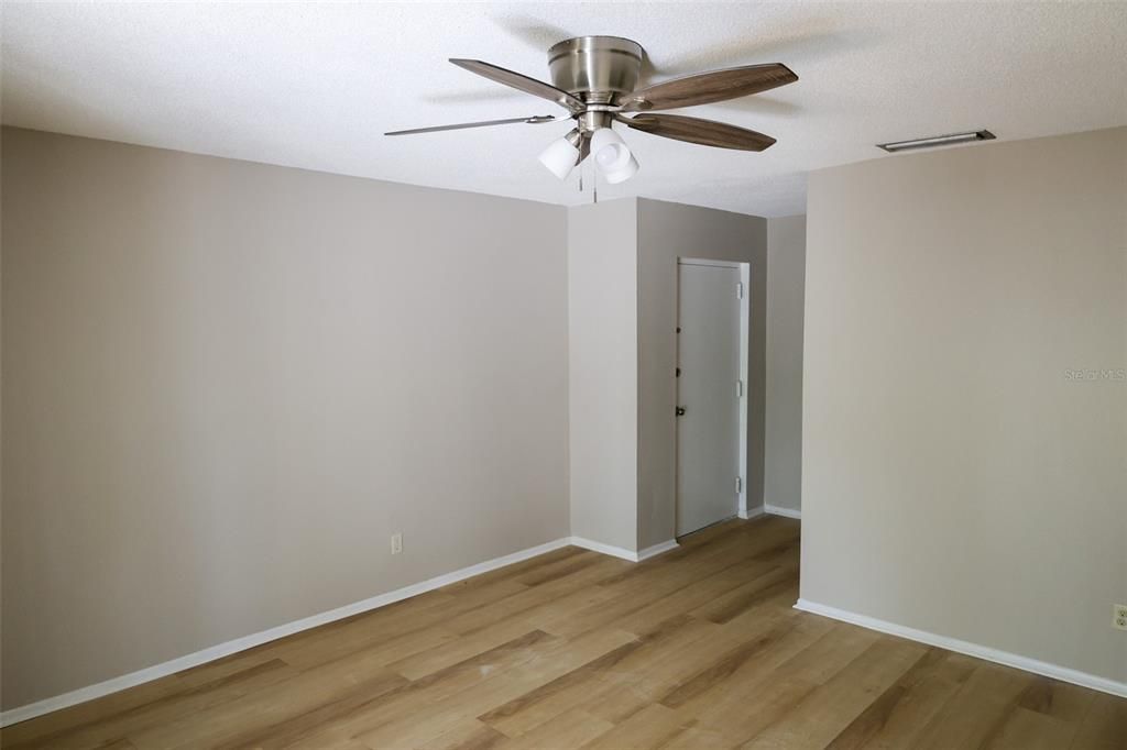 For Rent: $1,750 (2 beds, 2 baths, 940 Square Feet)