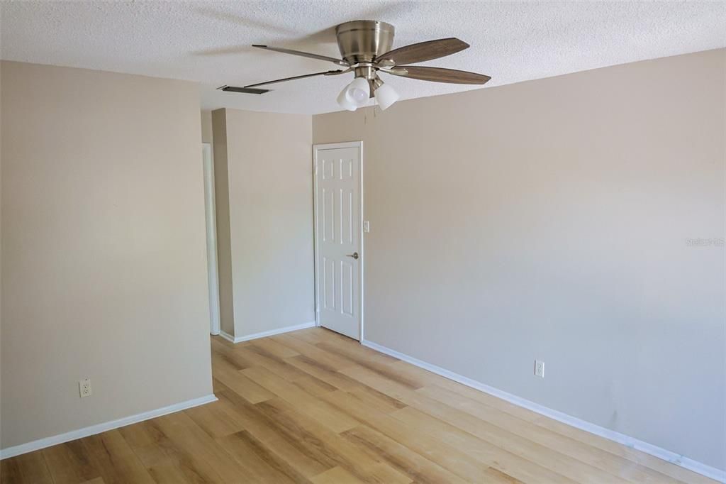 For Rent: $1,750 (2 beds, 2 baths, 940 Square Feet)