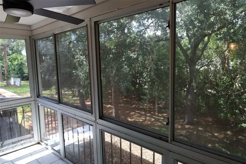 For Rent: $1,750 (2 beds, 2 baths, 940 Square Feet)