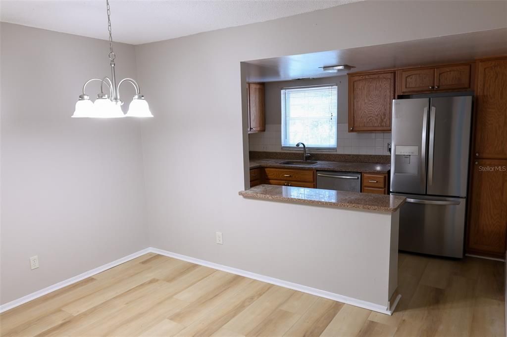 For Rent: $1,750 (2 beds, 2 baths, 940 Square Feet)