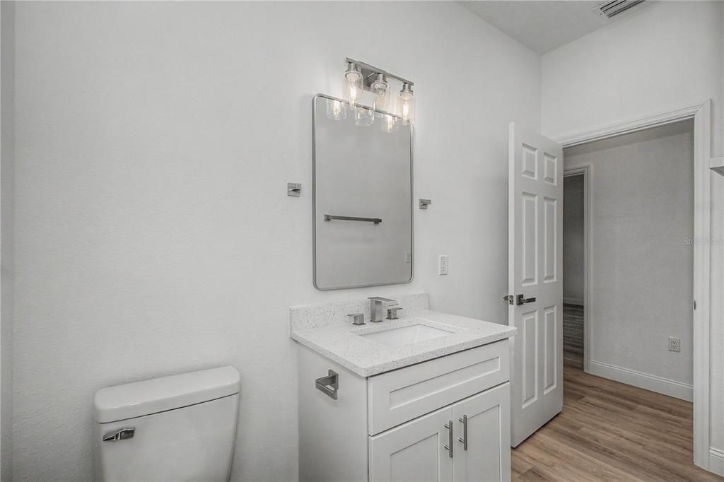 For Rent: $2,100 (4 beds, 2 baths, 1816 Square Feet)