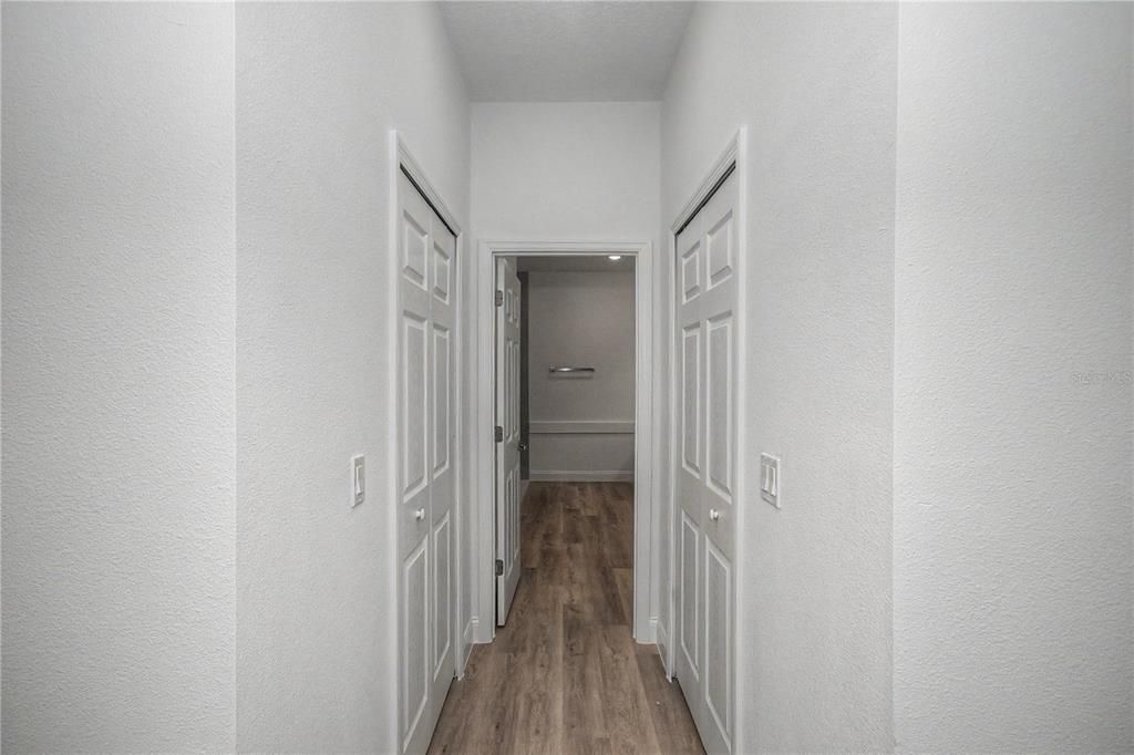 For Rent: $2,100 (4 beds, 2 baths, 1816 Square Feet)