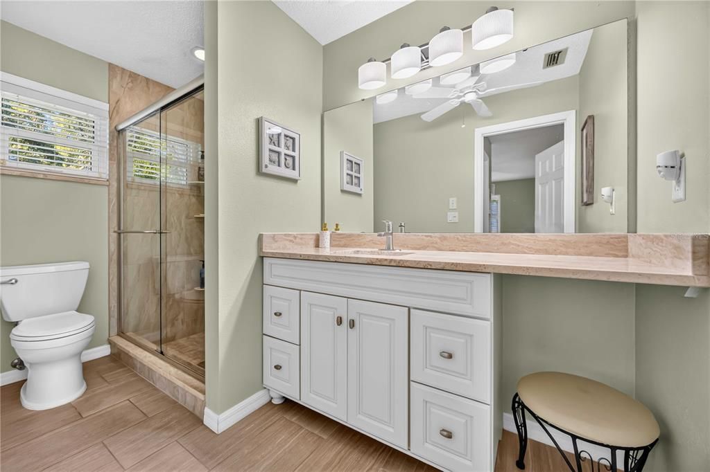 For Sale: $429,999 (2 beds, 2 baths, 1499 Square Feet)
