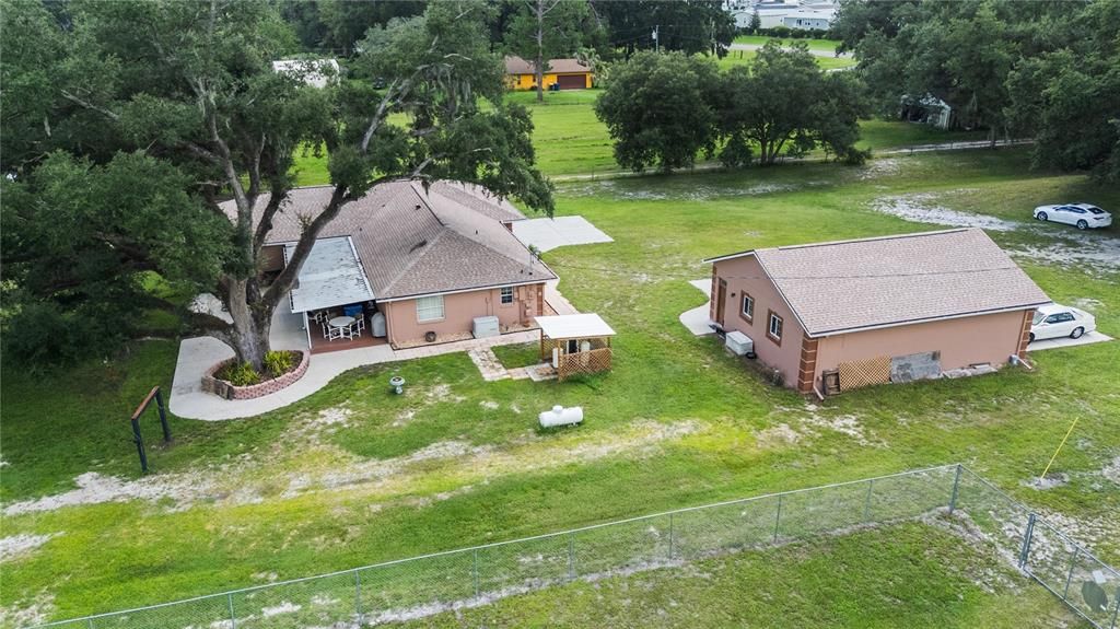 For Sale: $499,900 (4 beds, 2 baths, 2095 Square Feet)