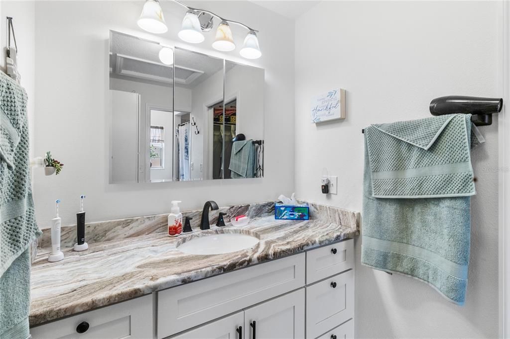 For Sale: $499,900 (4 beds, 2 baths, 2095 Square Feet)
