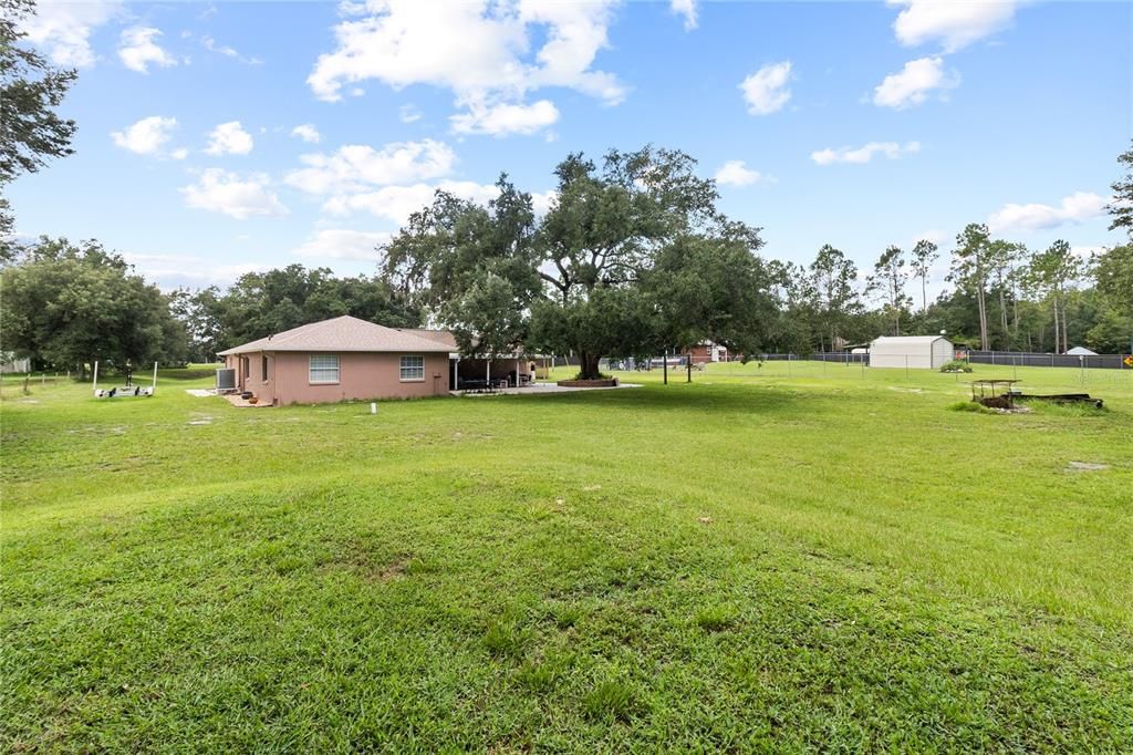 For Sale: $499,900 (4 beds, 2 baths, 2095 Square Feet)