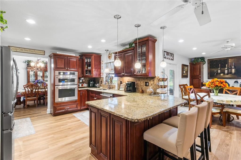 For Sale: $499,900 (4 beds, 2 baths, 2095 Square Feet)