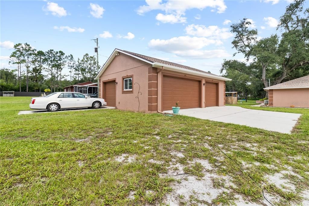 For Sale: $499,900 (4 beds, 2 baths, 2095 Square Feet)
