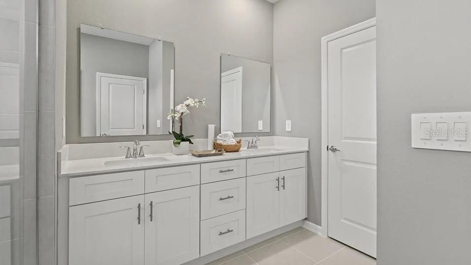 For Sale: $524,990 (4 beds, 3 baths, 2575 Square Feet)