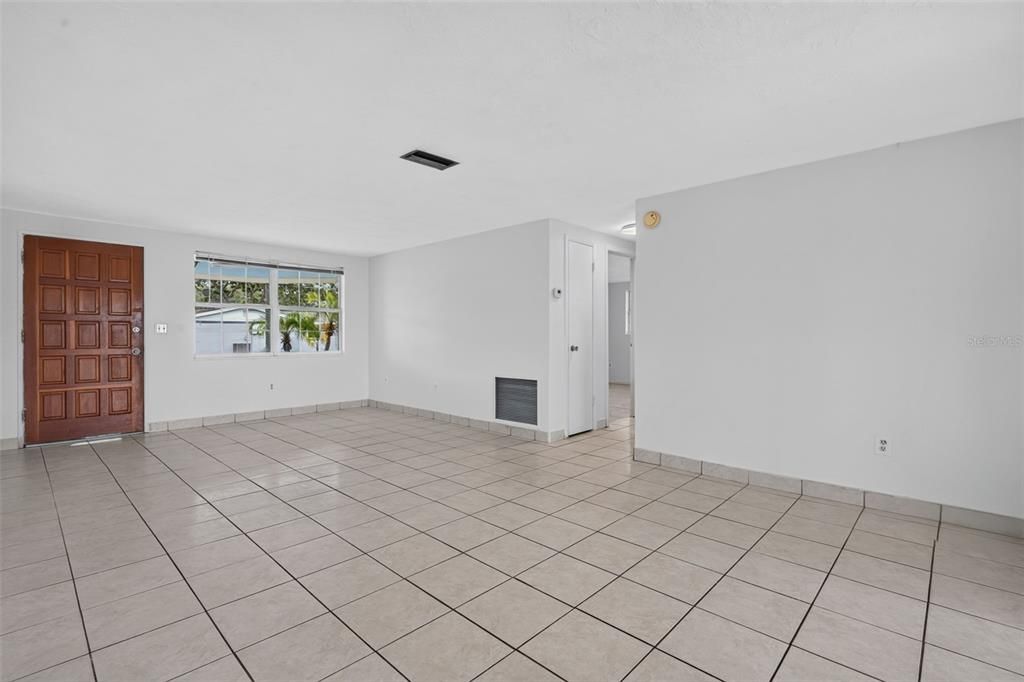En Venta: $239,900 (2 camas, 1 baños, 1088 Pies cuadrados)