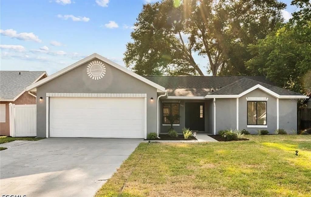 Recently Sold: $325,000 (3 beds, 2 baths, 1269 Square Feet)