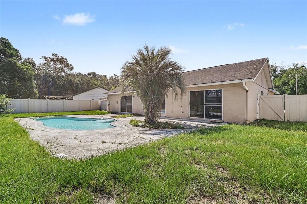 For Sale: $445,000 (3 beds, 2 baths, 1867 Square Feet)
