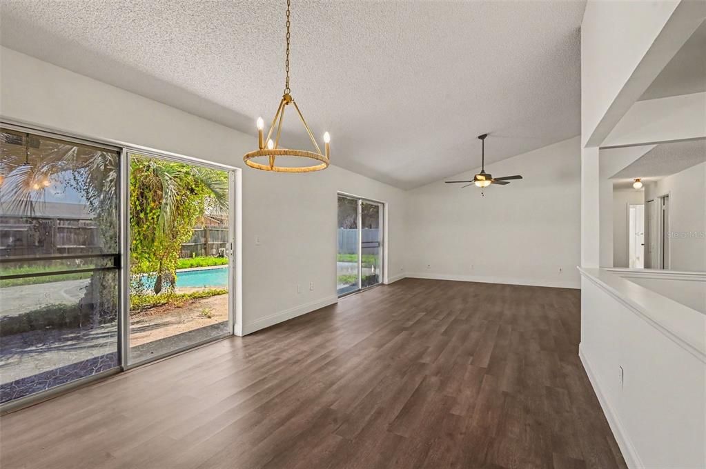 For Sale: $445,000 (3 beds, 2 baths, 1867 Square Feet)