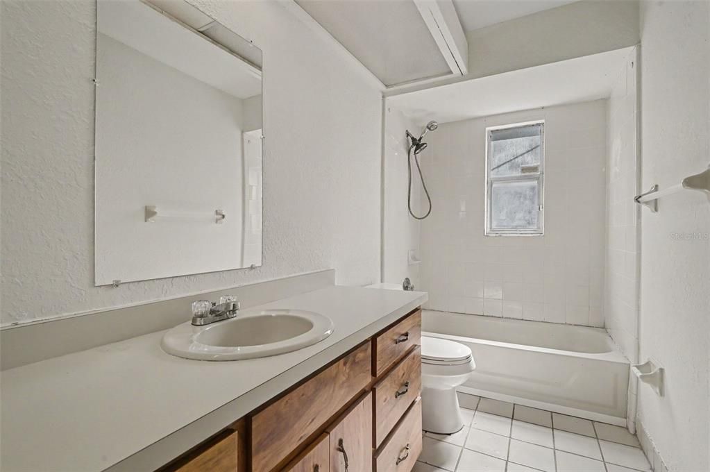 For Sale: $445,000 (3 beds, 2 baths, 1867 Square Feet)