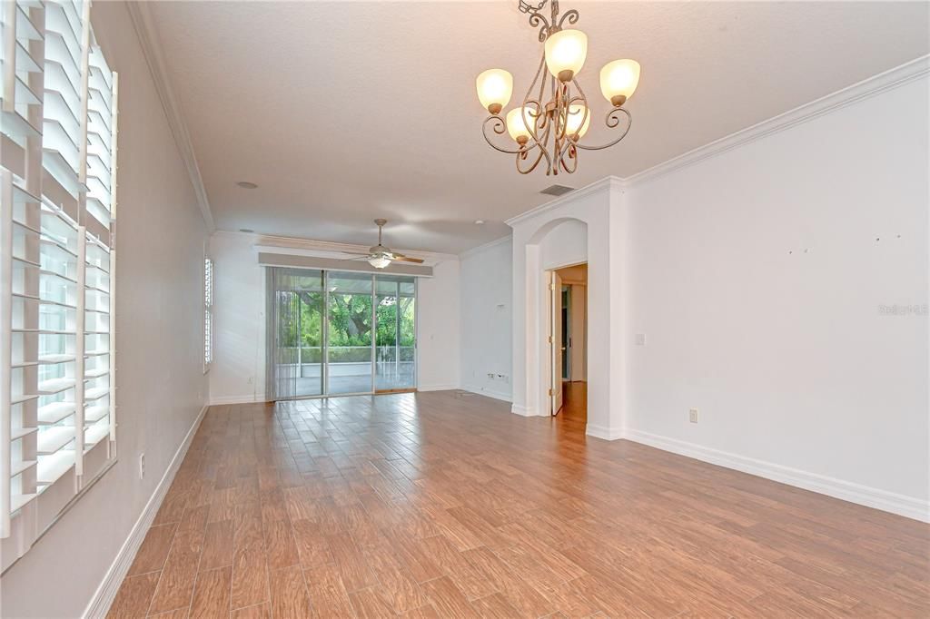 For Sale: $360,000 (3 beds, 2 baths, 1828 Square Feet)