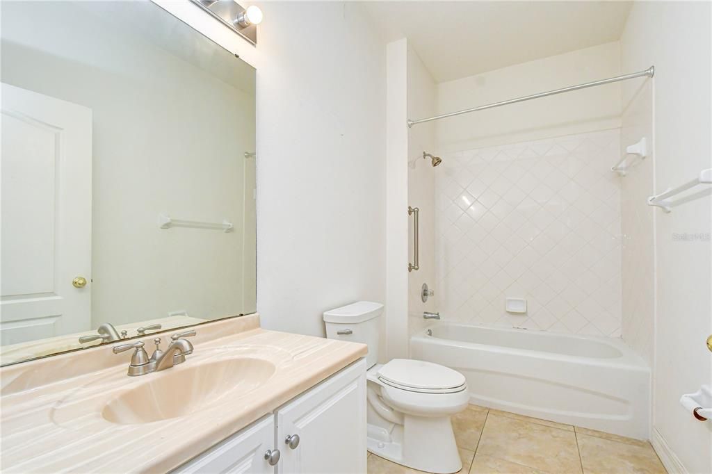 For Sale: $360,000 (3 beds, 2 baths, 1828 Square Feet)