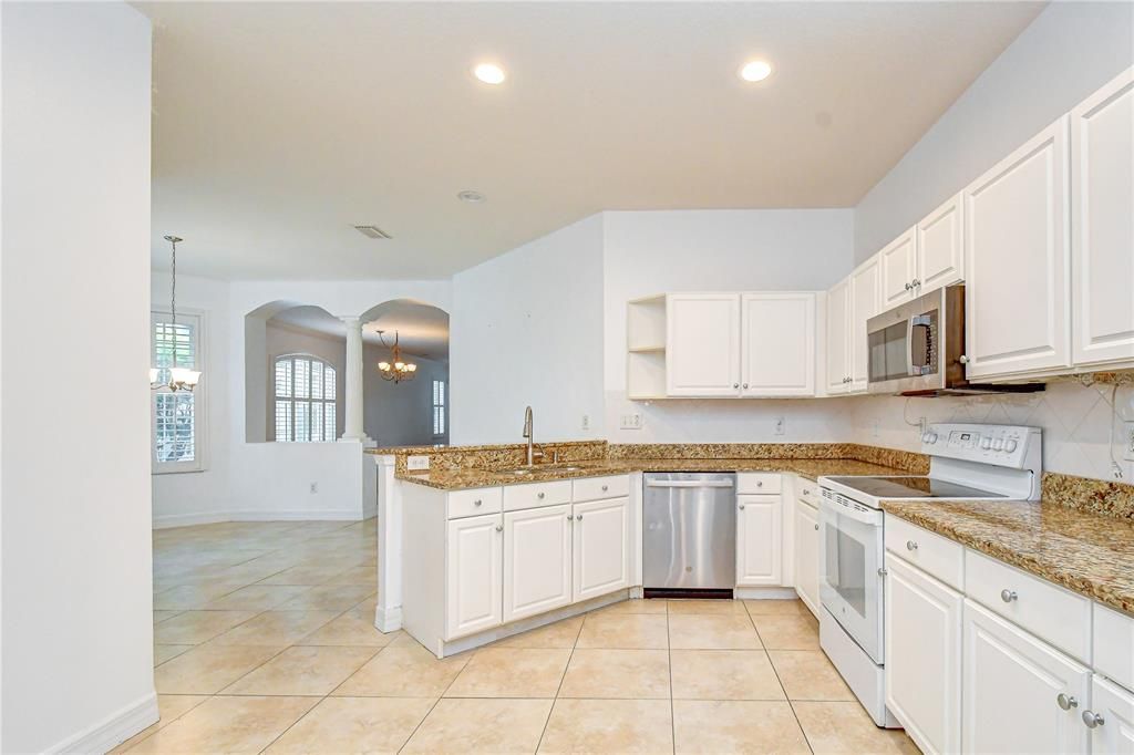 For Sale: $360,000 (3 beds, 2 baths, 1828 Square Feet)