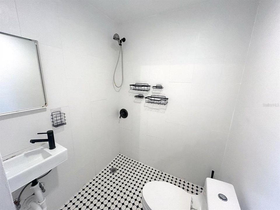 En Venta: $850,000 (20 camas, 0 baños, 2520 Pies cuadrados)