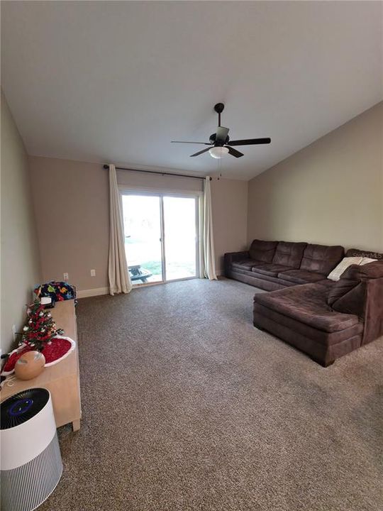 For Sale: $285,000 (3 beds, 2 baths, 1934 Square Feet)