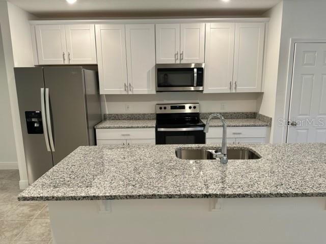 For Rent: $2,200 (3 beds, 2 baths, 1483 Square Feet)
