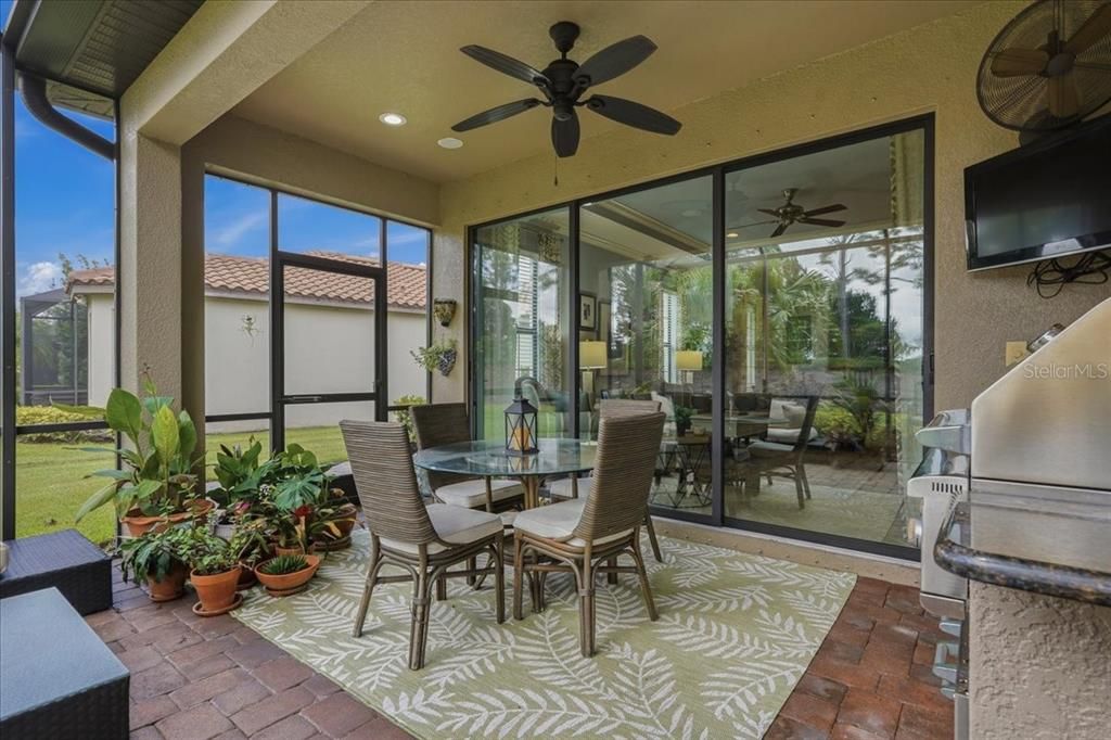 For Sale: $589,000 (3 beds, 2 baths, 1920 Square Feet)