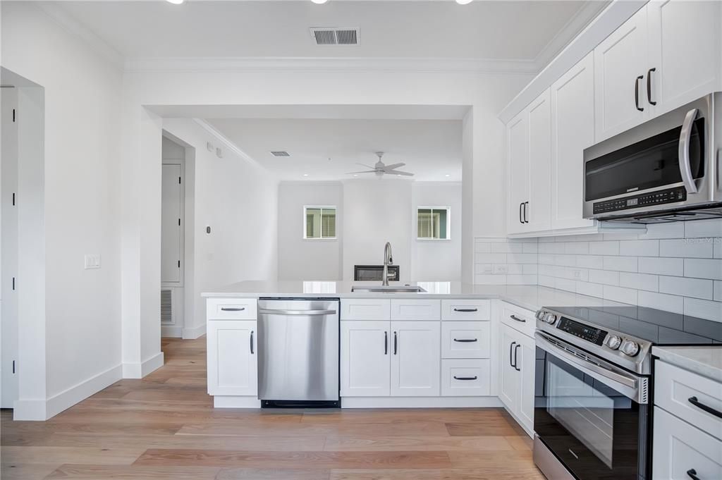 For Rent: $5,000 (3 beds, 2 baths, 1800 Square Feet)
