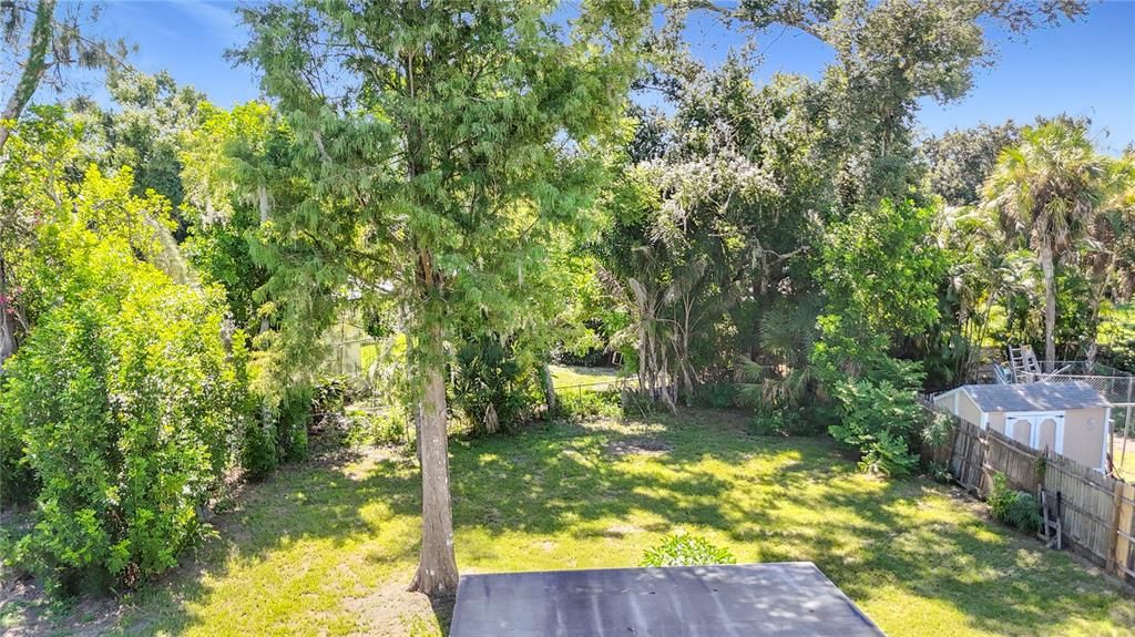 For Sale: $329,000 (2 beds, 1 baths, 888 Square Feet)