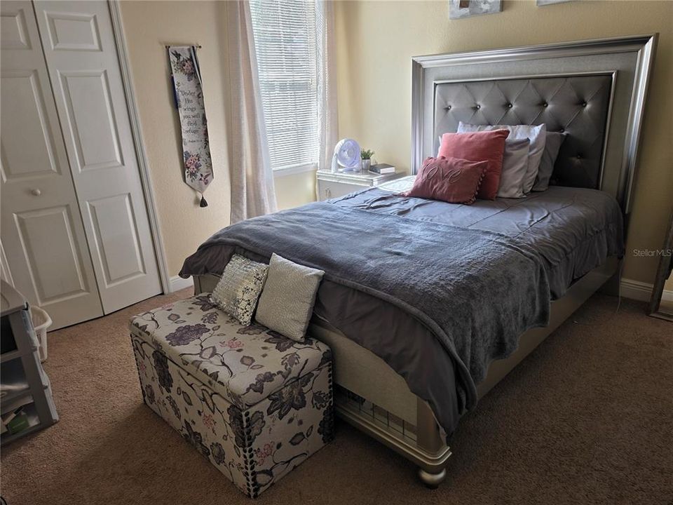 В аренду: $1,950 (2 спален, 2 ванн, 1276 Квадратных фут)
