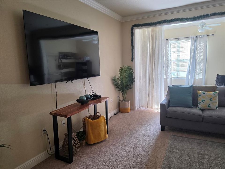 В аренду: $1,950 (2 спален, 2 ванн, 1276 Квадратных фут)
