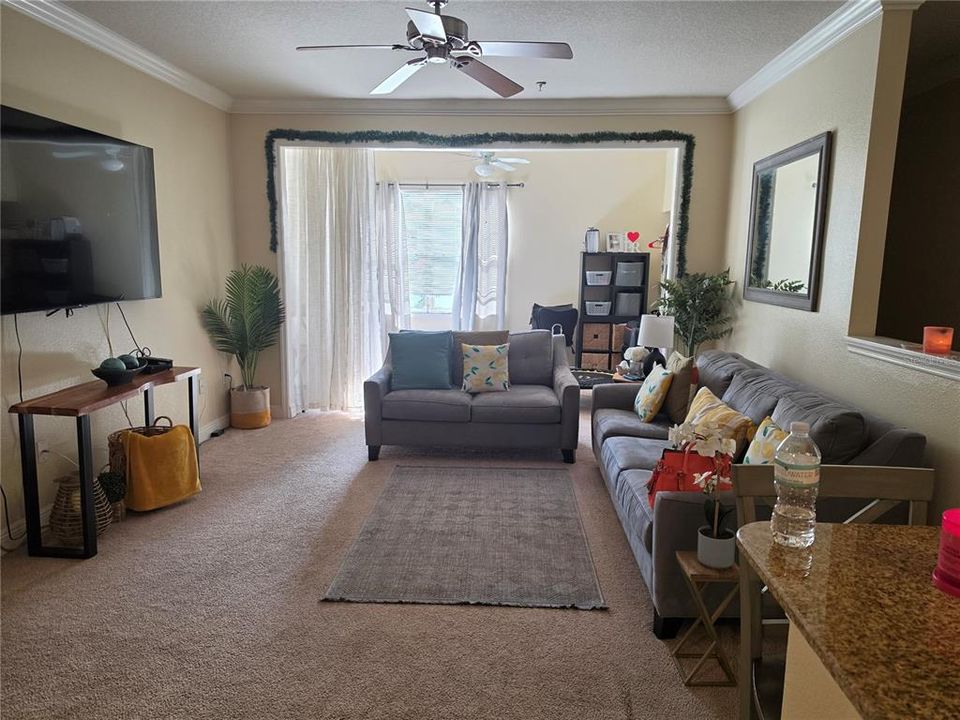 В аренду: $1,950 (2 спален, 2 ванн, 1276 Квадратных фут)