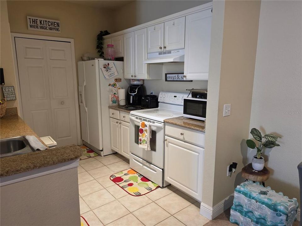В аренду: $1,950 (2 спален, 2 ванн, 1276 Квадратных фут)