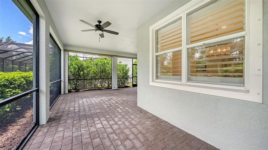 For Sale: $499,000 (2 beds, 2 baths, 1868 Square Feet)
