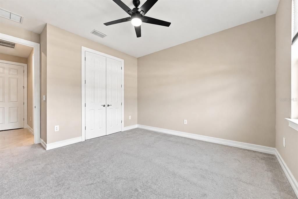 For Sale: $399,900 (4 beds, 3 baths, 2416 Square Feet)