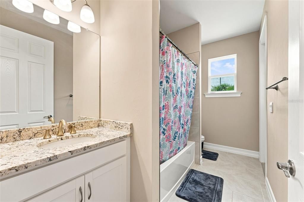 For Sale: $399,900 (4 beds, 3 baths, 2416 Square Feet)