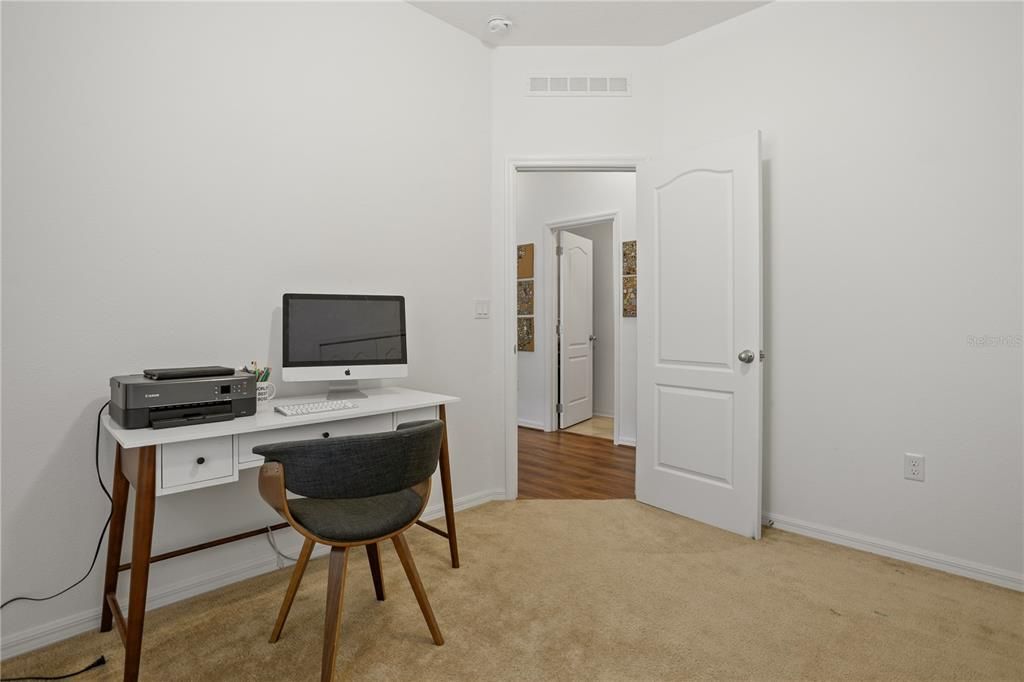 For Sale: $350,000 (3 beds, 2 baths, 2000 Square Feet)