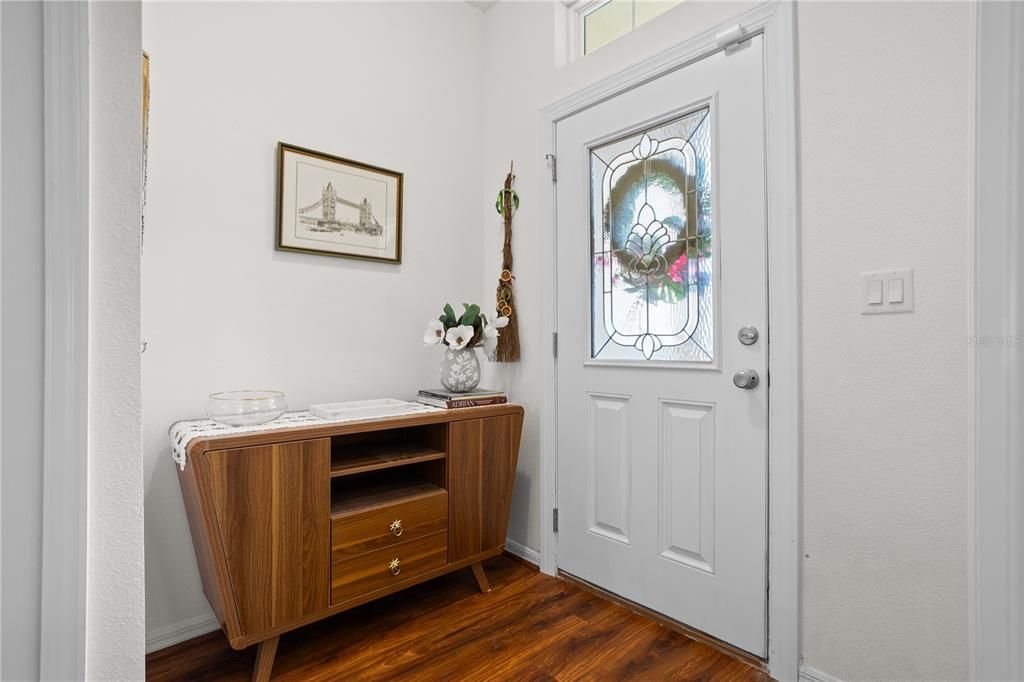 For Sale: $350,000 (3 beds, 2 baths, 2000 Square Feet)