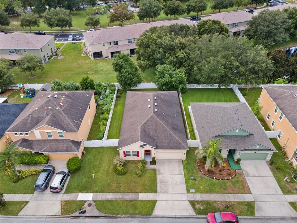 For Sale: $350,000 (3 beds, 2 baths, 2000 Square Feet)