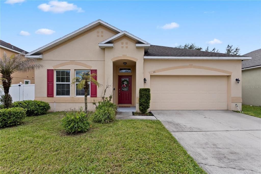 For Sale: $350,000 (3 beds, 2 baths, 2000 Square Feet)