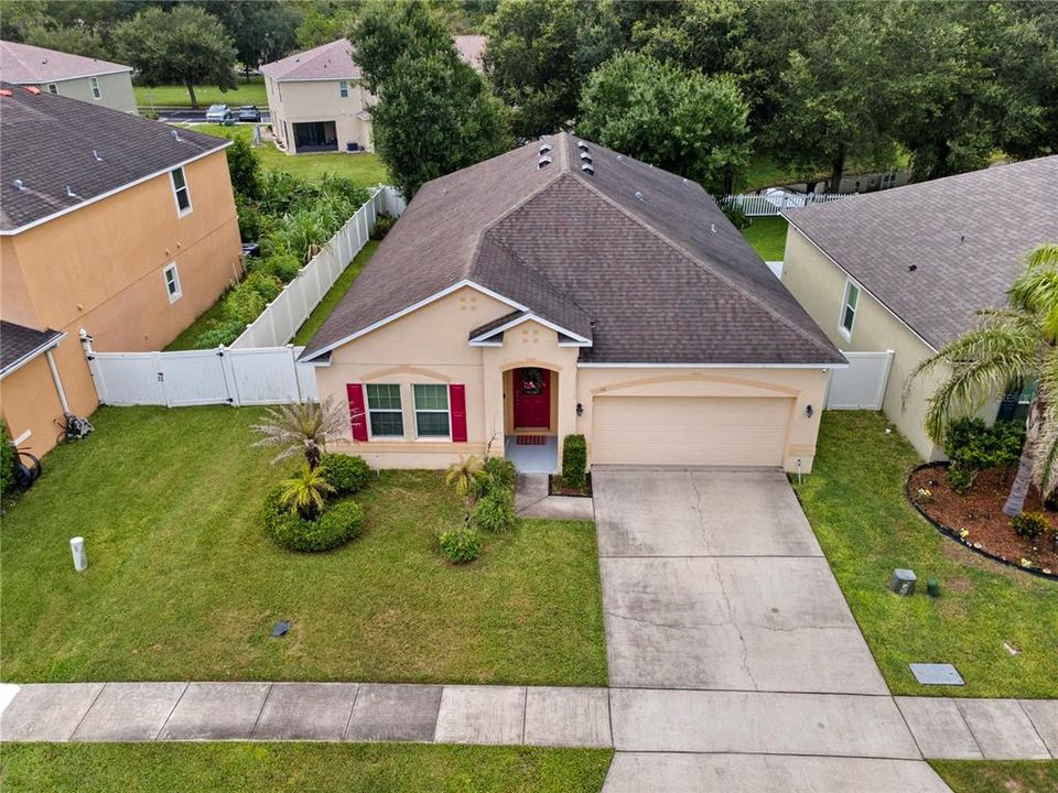 For Sale: $350,000 (3 beds, 2 baths, 2000 Square Feet)