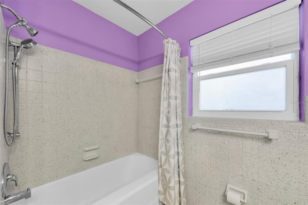 На продажу: $529,000 (2 спален, 2 ванн, 1430 Квадратных фут)