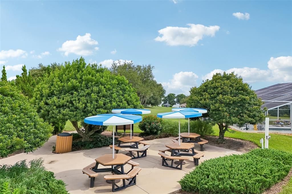 For Sale: $325,000 (2 beds, 2 baths, 2080 Square Feet)