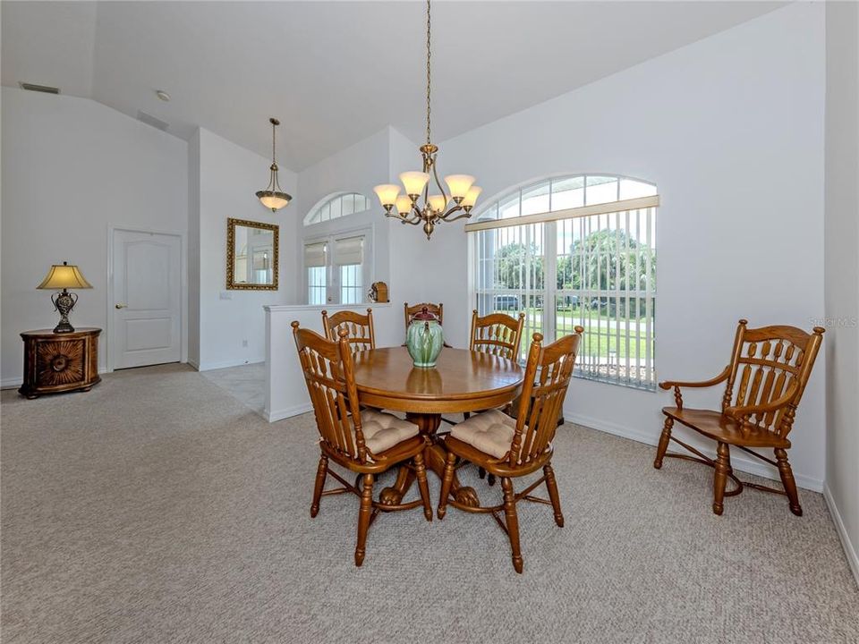 For Sale: $399,000 (3 beds, 2 baths, 1914 Square Feet)