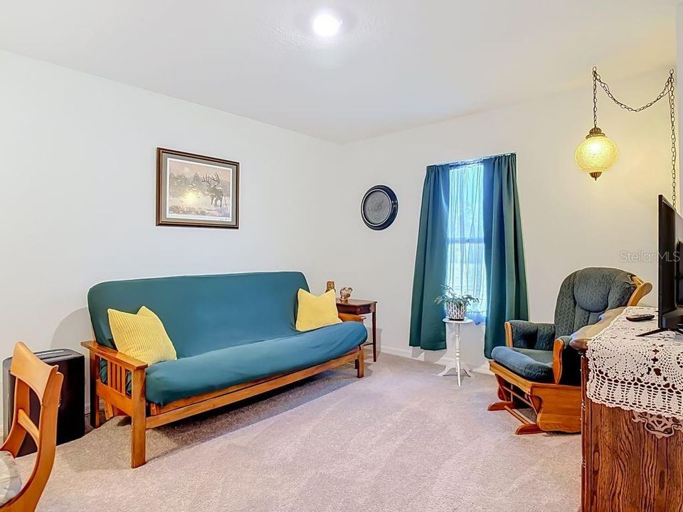 For Sale: $399,900 (4 beds, 2 baths, 2134 Square Feet)