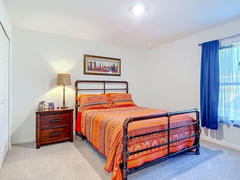 For Sale: $399,900 (4 beds, 2 baths, 2134 Square Feet)