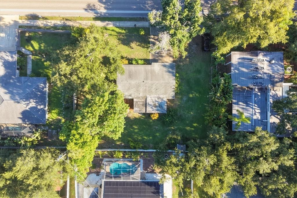 For Sale: $215,000 (2 beds, 1 baths, 815 Square Feet)